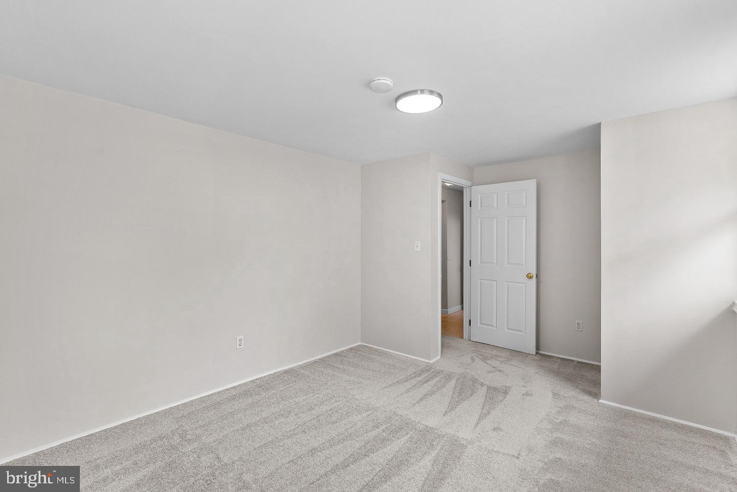 187 Village Ct Property Photo 41
