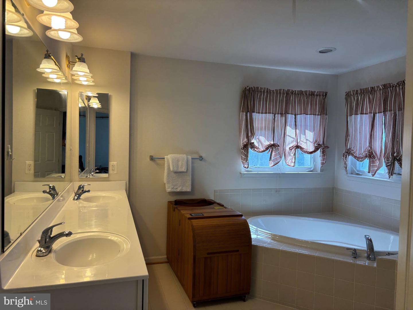 214 Stephens Run St Property Photo 32