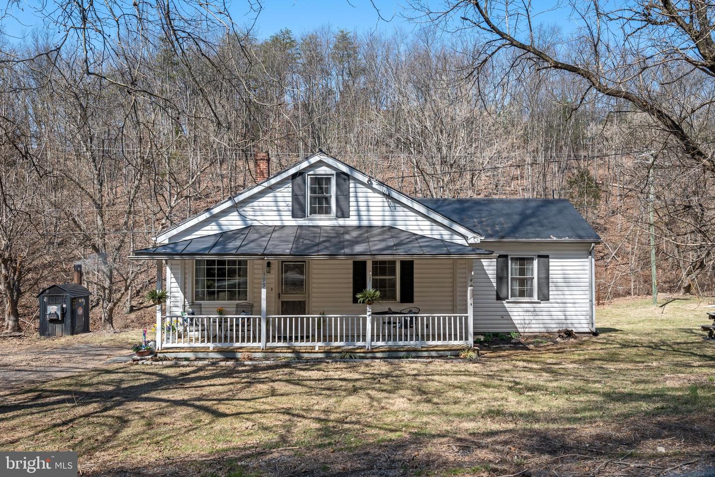 199 Dicks Hollow Rd Property Photo 1