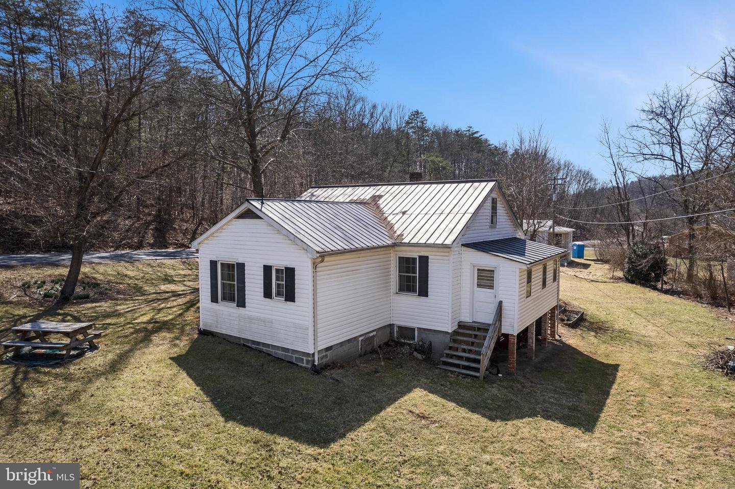 199 Dicks Hollow Rd Property Photo 34