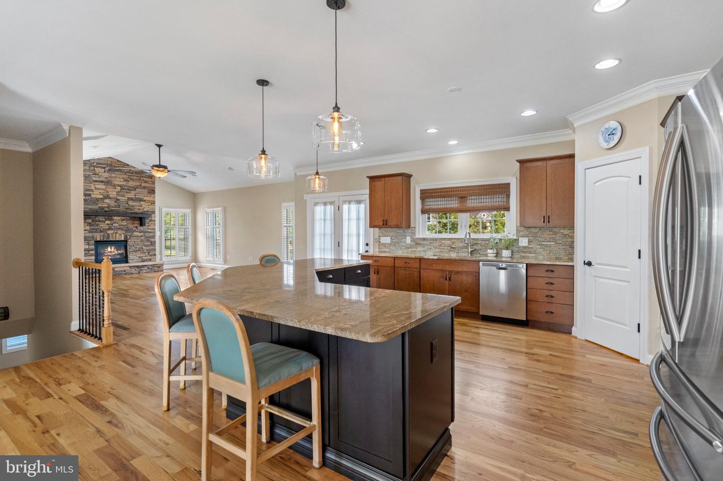 150 Abrams Pointe Blvd Property Photo 10