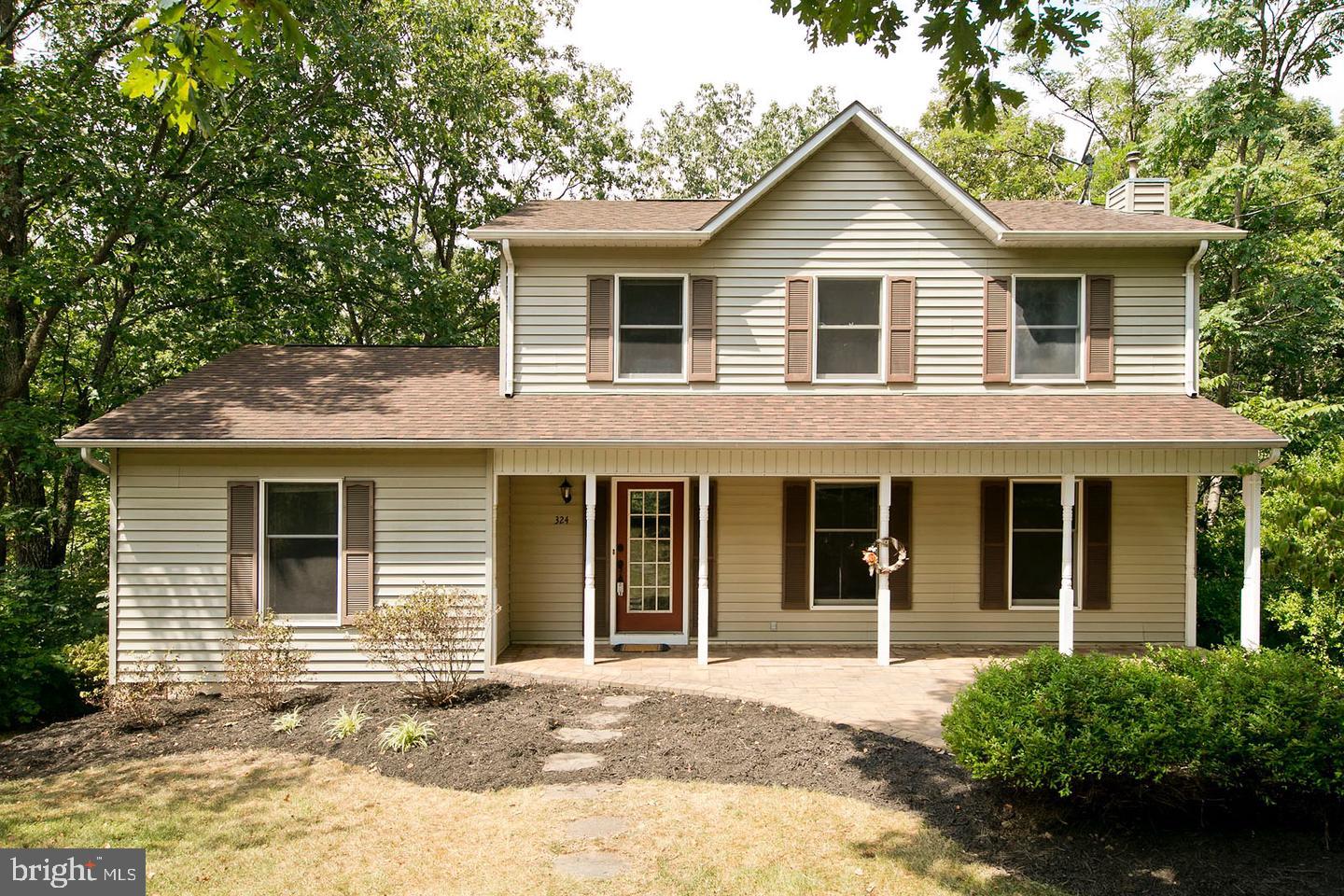 324 Overlook Dr Property Photo 1