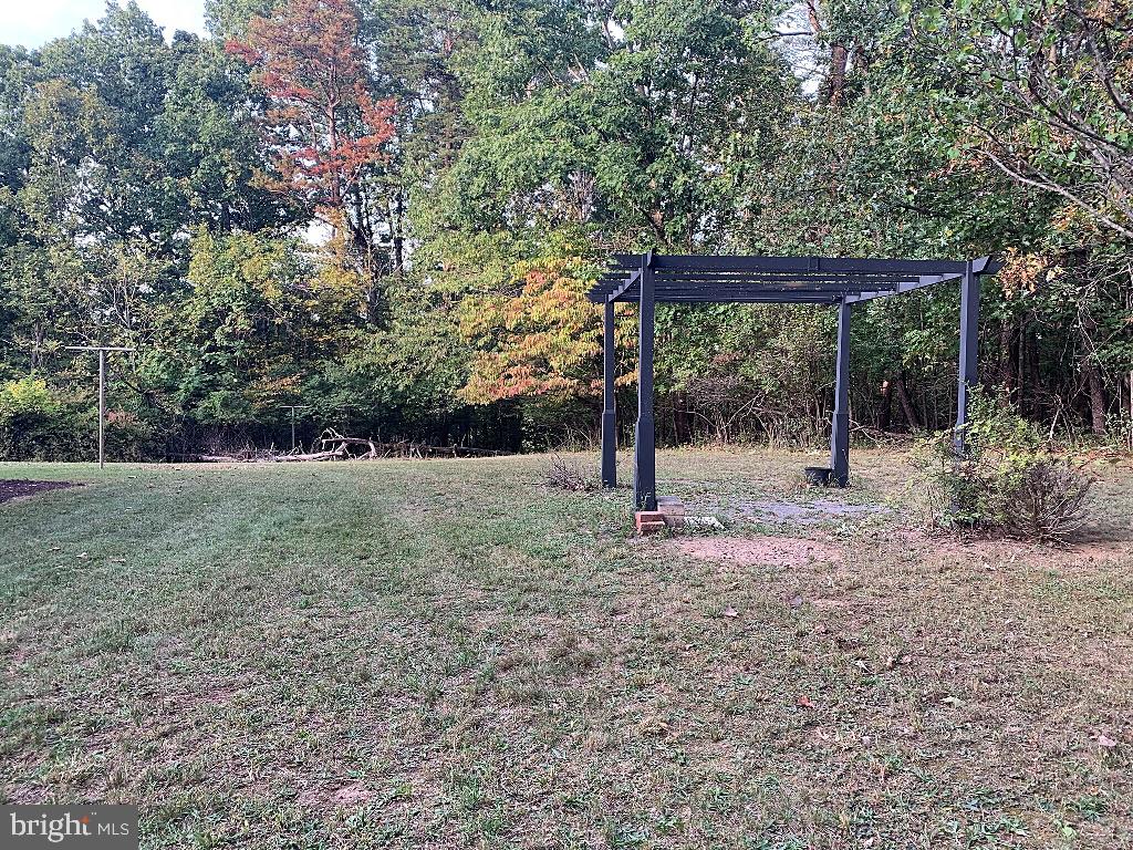 227 Slate Ln Property Photo 2