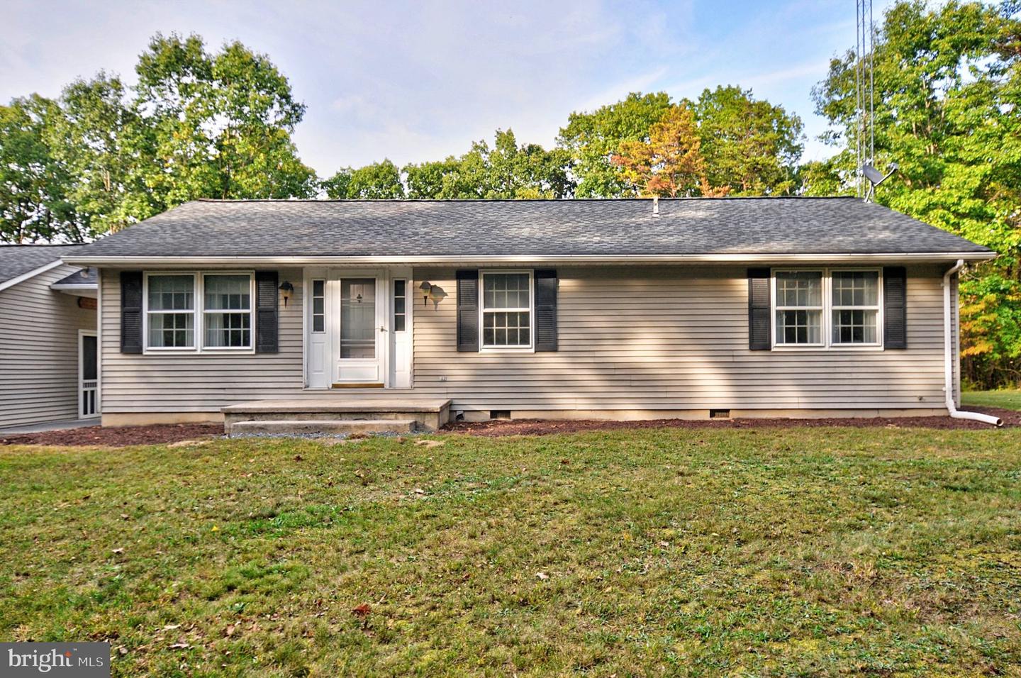 227 Slate Ln Property Photo 4