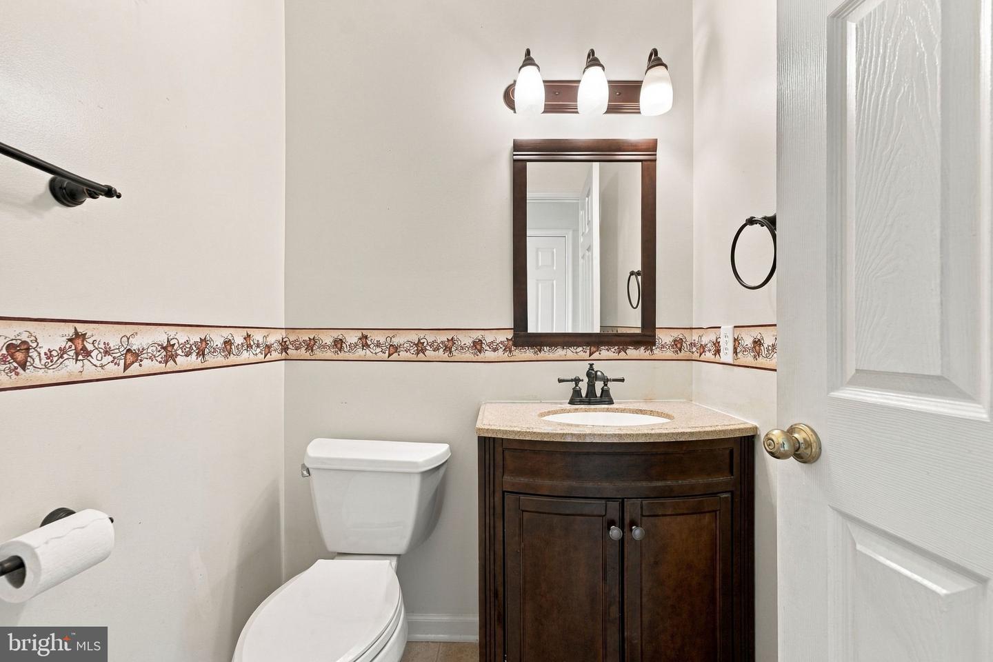 100 Vale Ct Property Photo 23