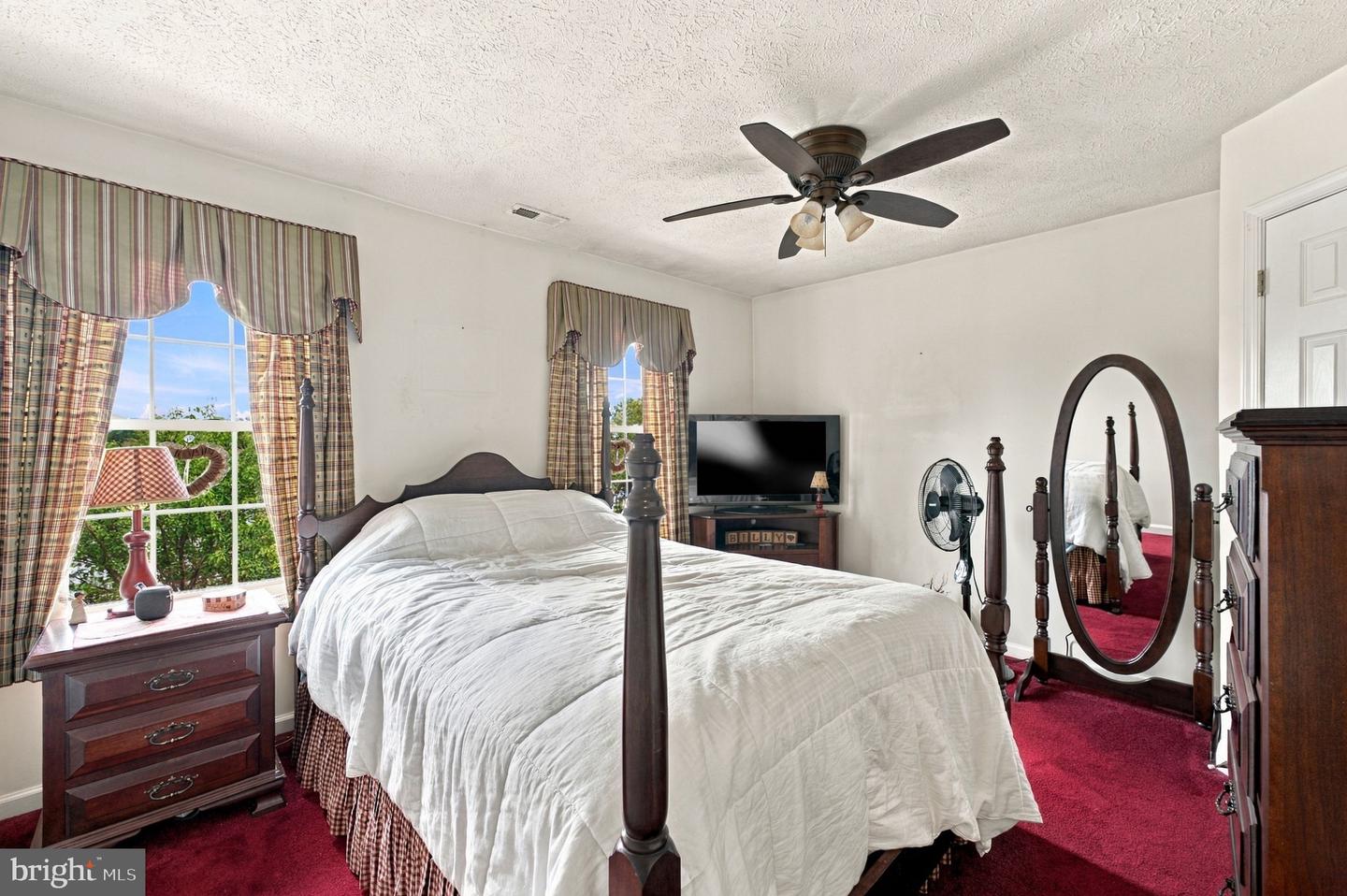 100 Vale Ct Property Photo 27