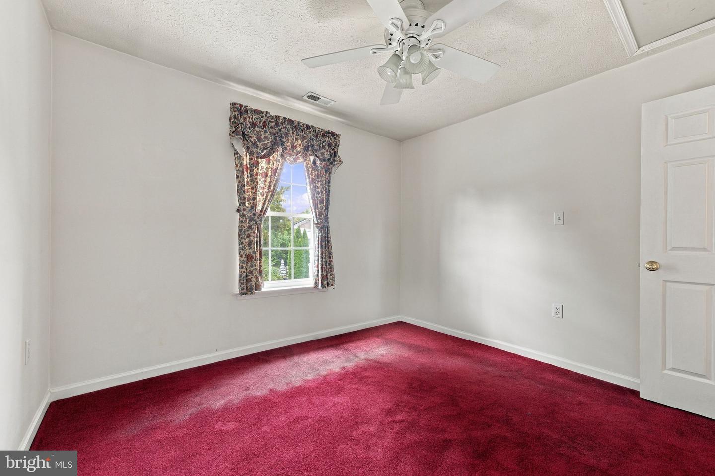 100 Vale Ct Property Photo 31