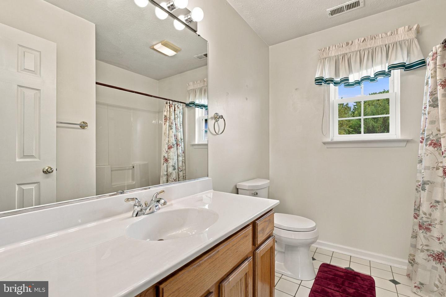 100 Vale Ct Property Photo 33