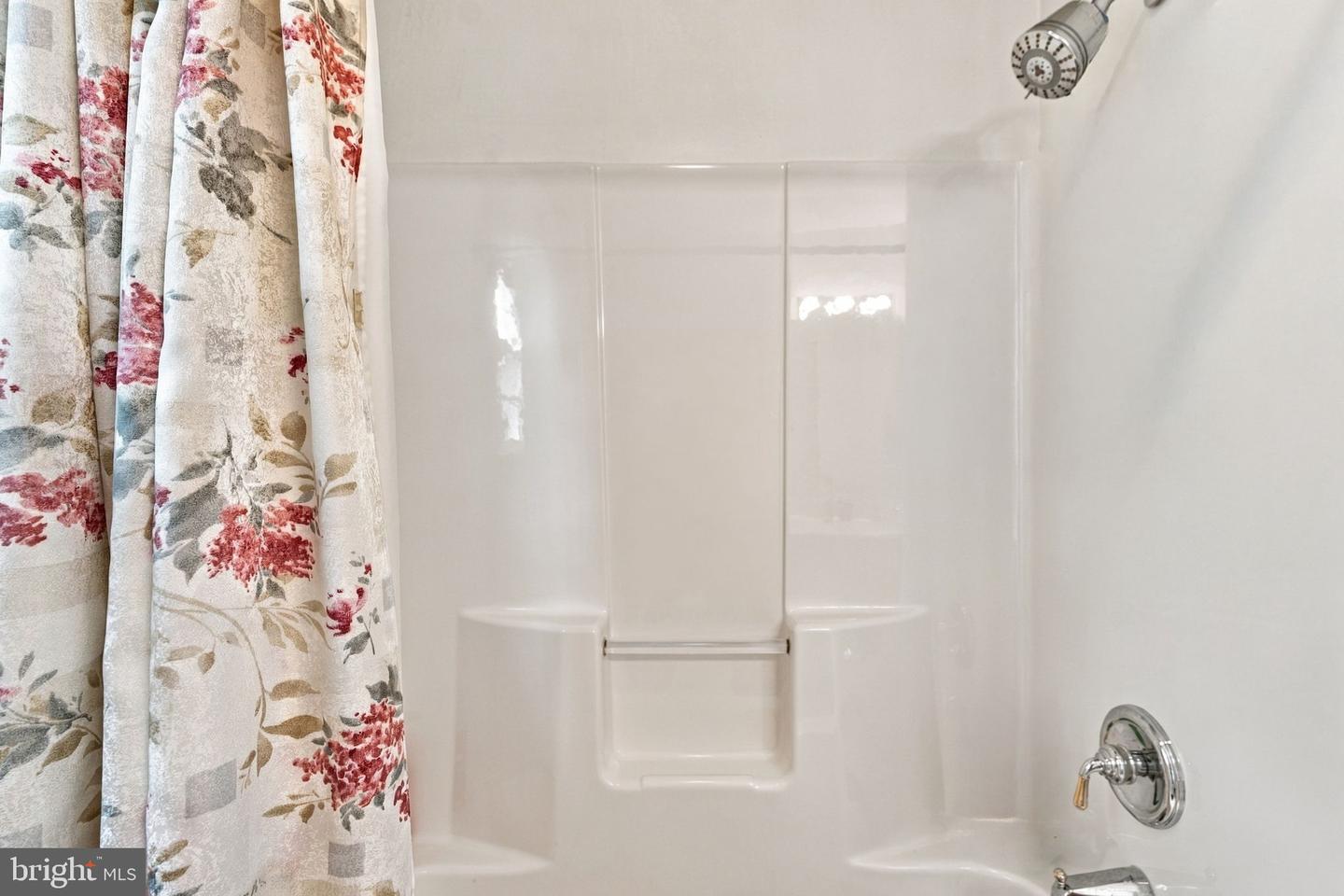 100 Vale Ct Property Photo 34