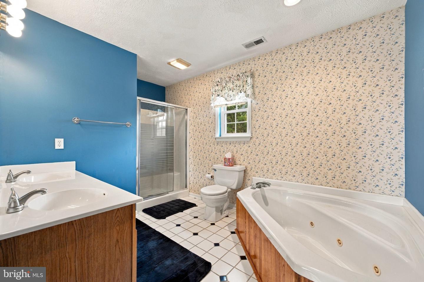 100 Vale Ct Property Photo 39