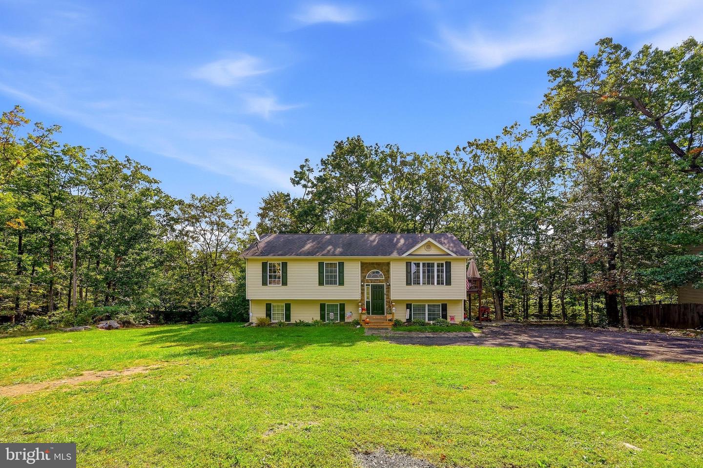 544 BLUEBIRD TRL Property Photo 1