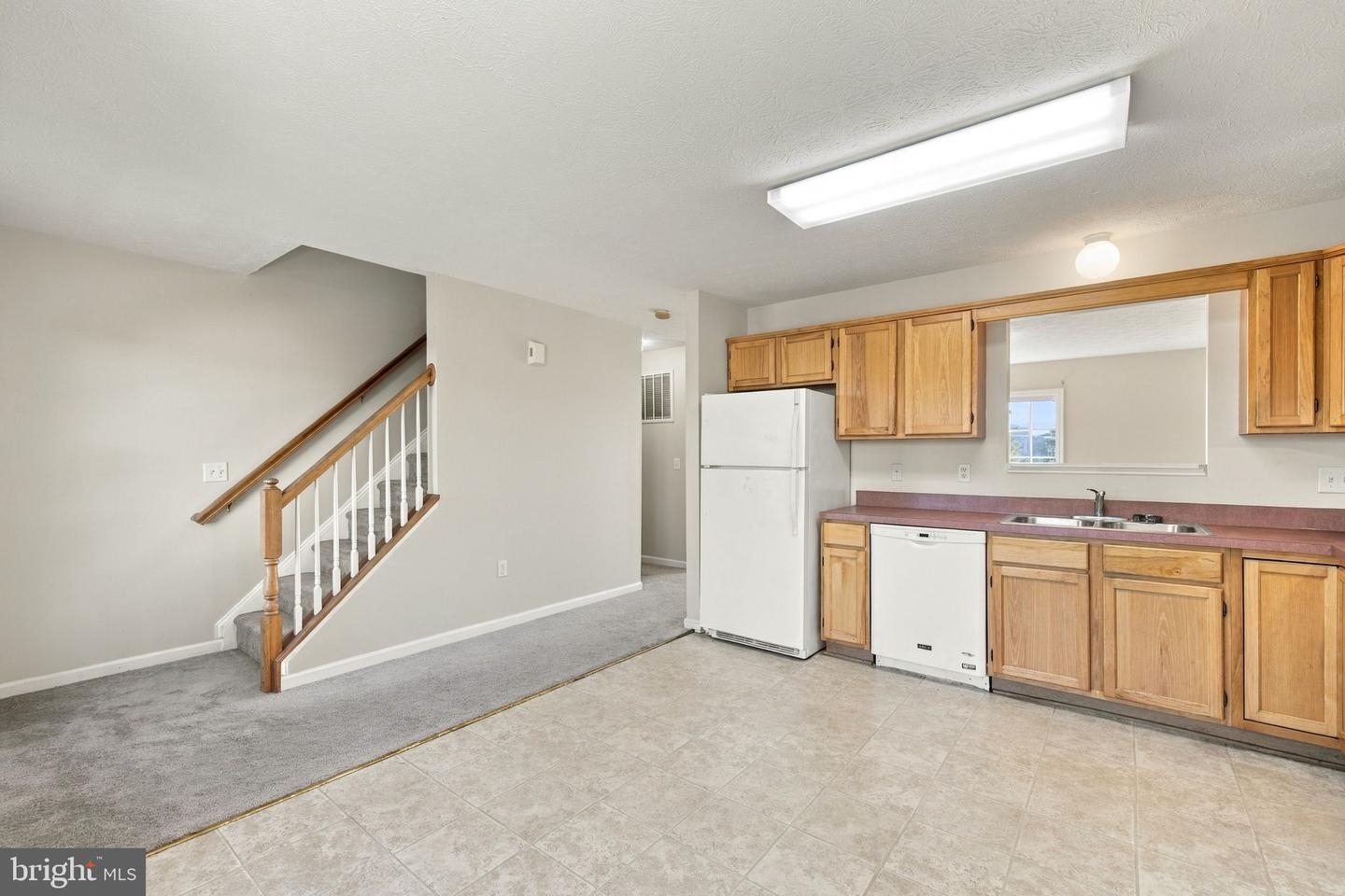 121 Lighthouse Ln Property Photo 17