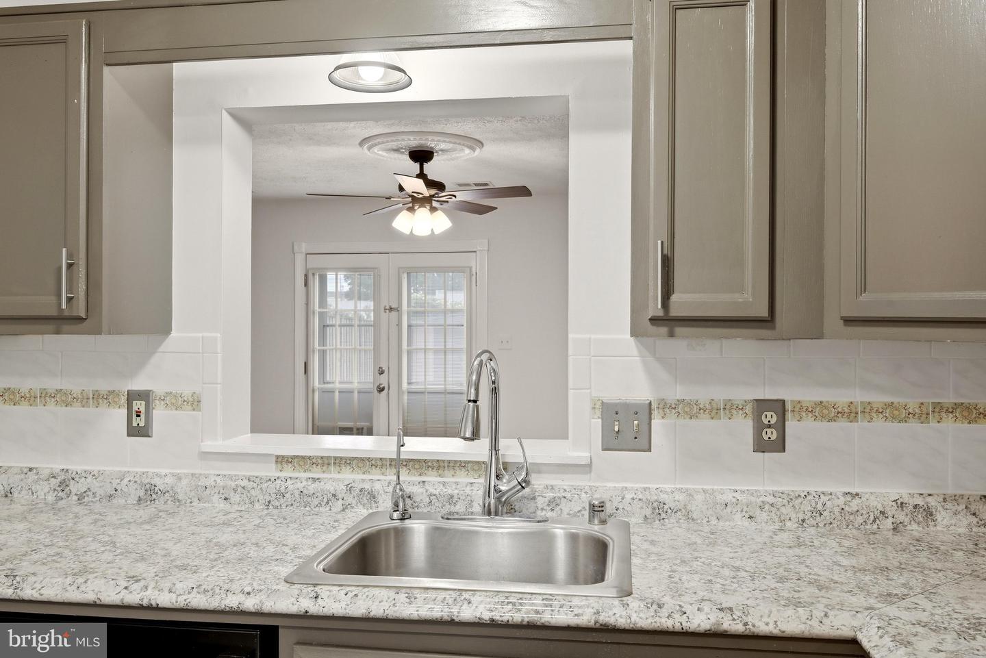 127 Georgetowne Ct Property Photo 12