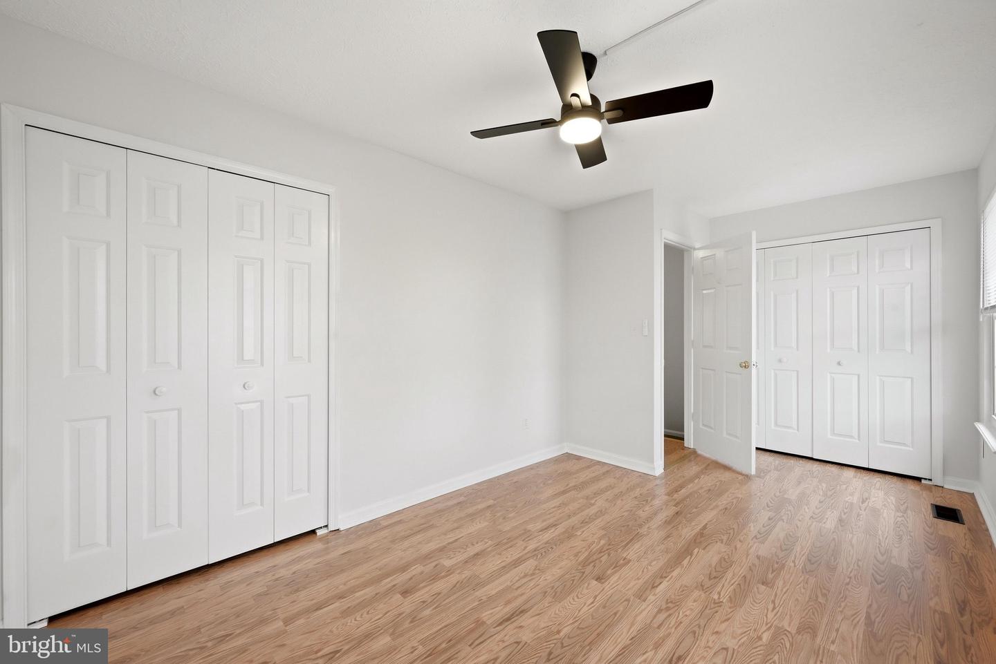 127 Georgetowne Ct Property Photo 18