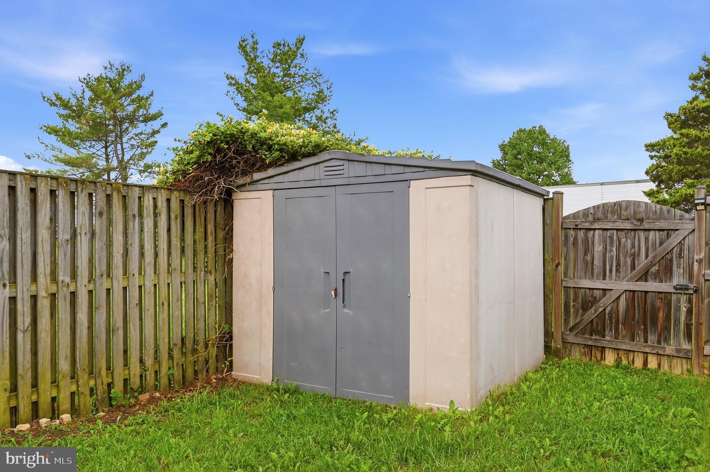 127 Georgetowne Ct Property Photo 24