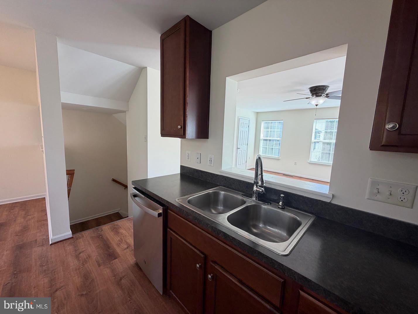 126 Worsham Ter Property Photo 13