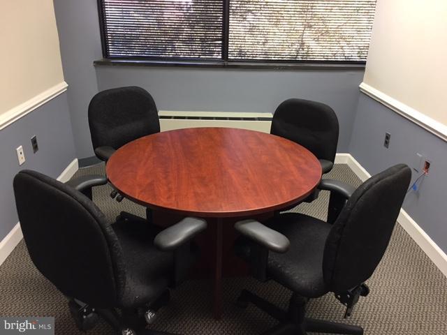 11130 Fairfax Blvd Property Photo 2