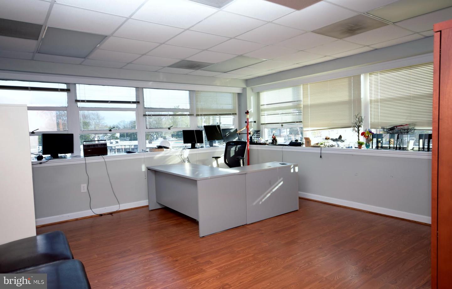 1340 Old Chain Bridge Rd Property Photo 6