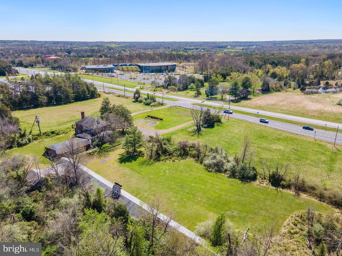 15500 Lee Hwy Property Photo 10