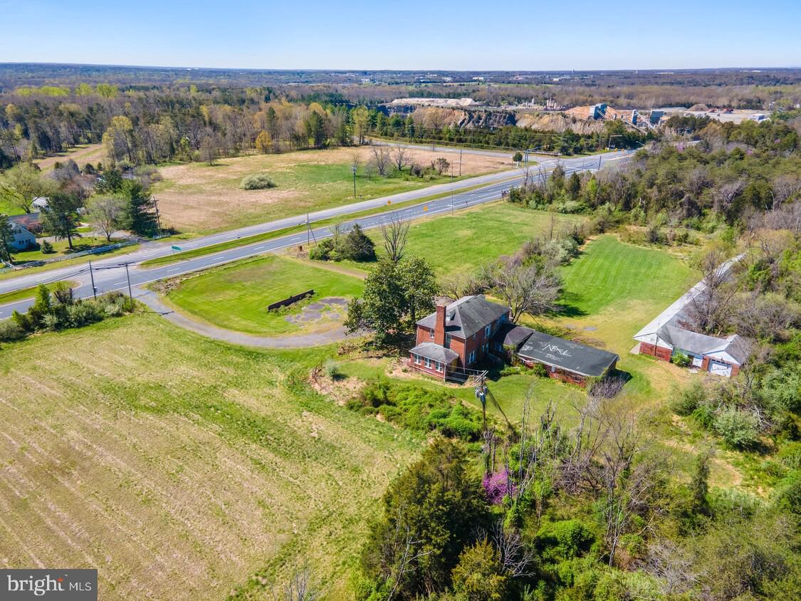 15500 Lee Hwy Property Photo 11