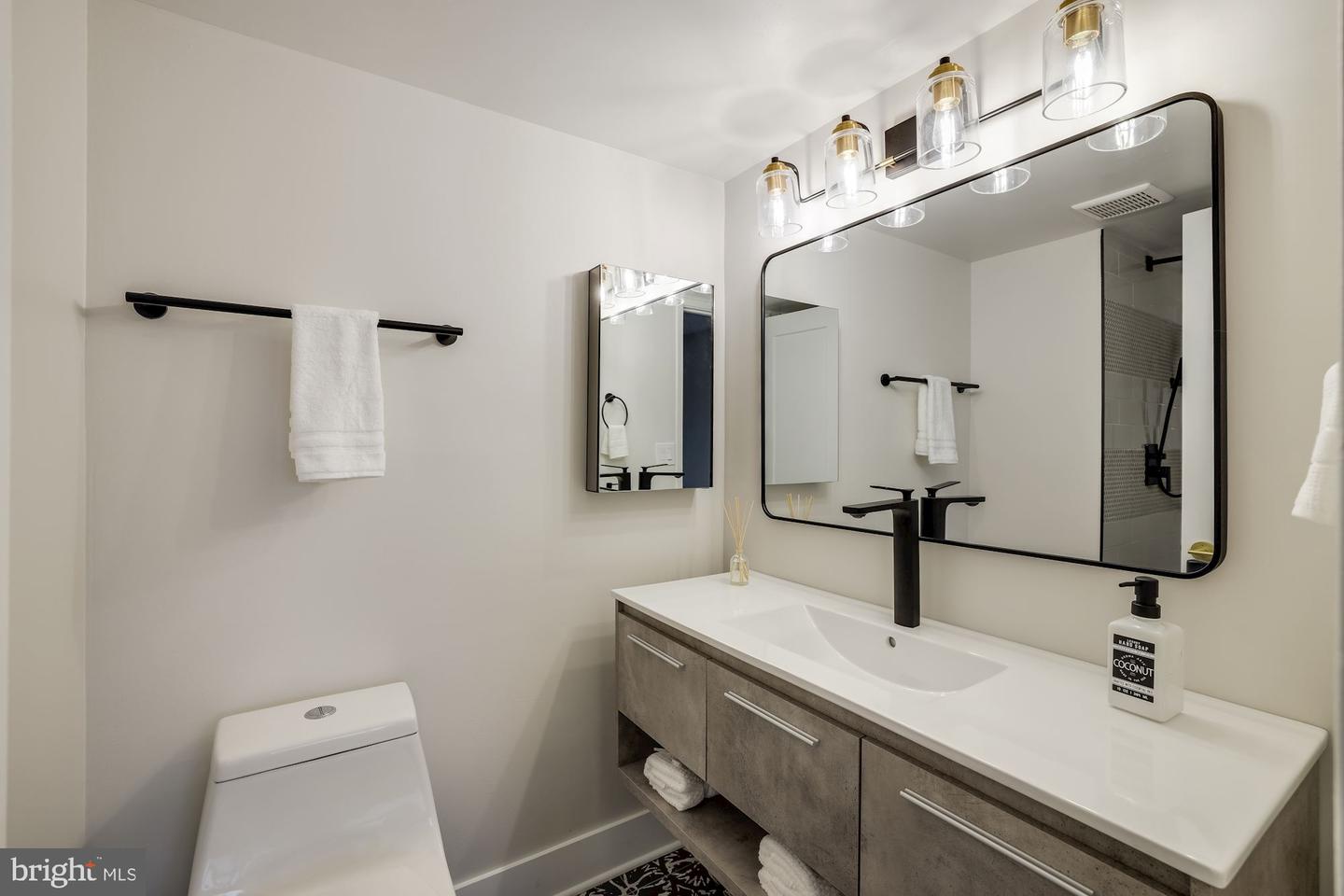 8370 Greensboro Dr #603 Property Photo 19