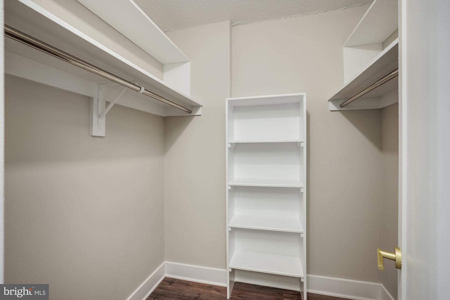 8370 Greensboro Dr #603 Property Photo 28