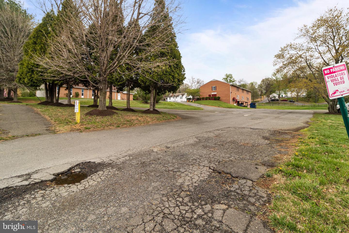 5001 Backlick Rd Property Photo 12