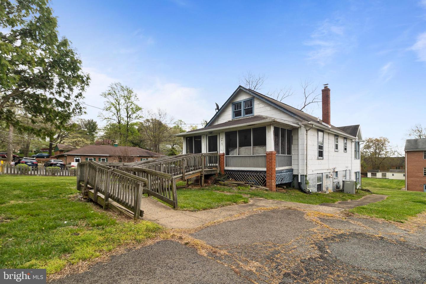 5001 Backlick Rd Property Photo 16