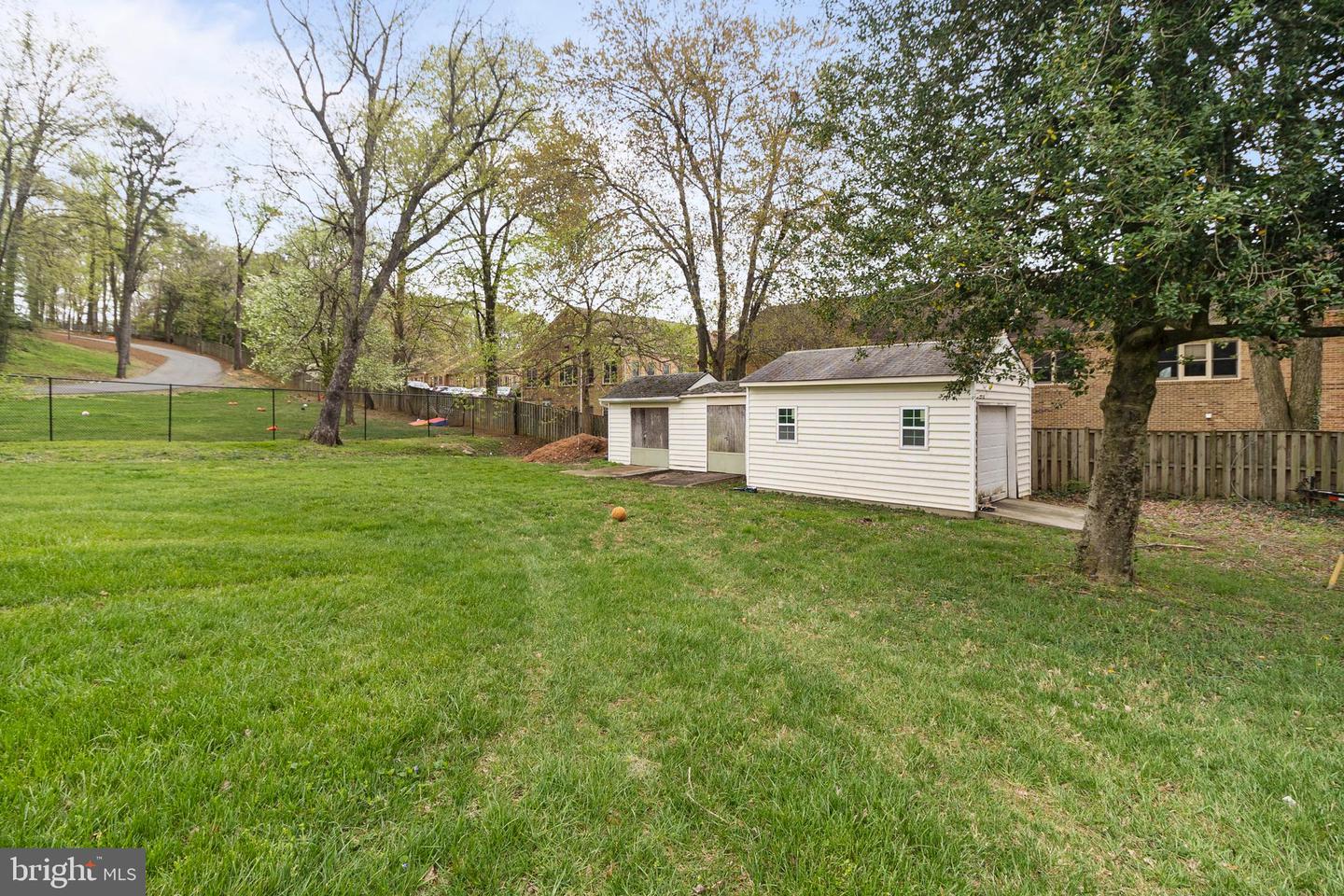 5001 Backlick Rd Property Photo 23