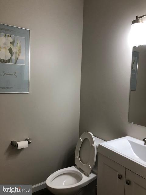 464 Herndon Pkwy #216 Property Photo 10