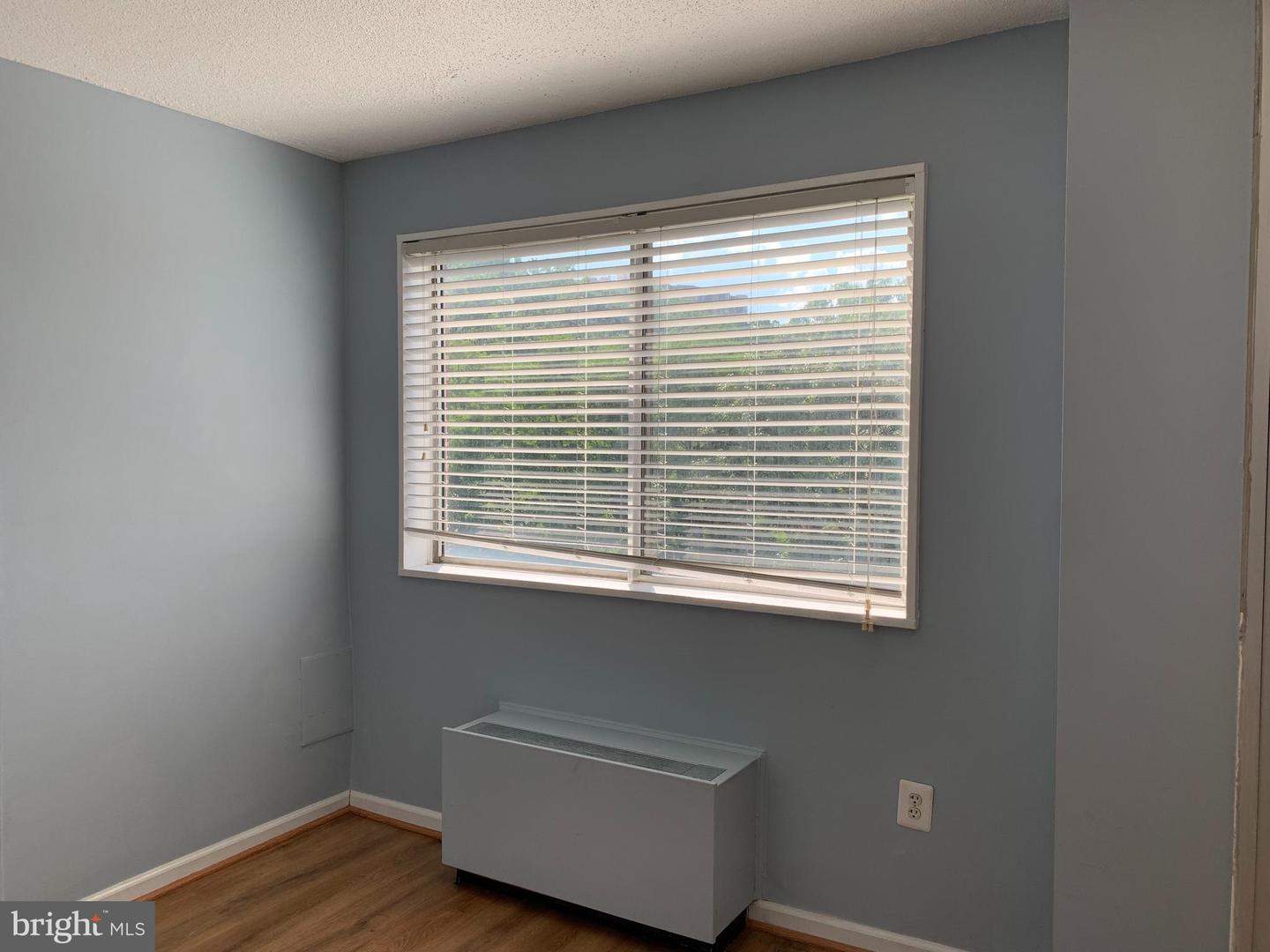 2059 Huntington Ave #808 Property Photo 9