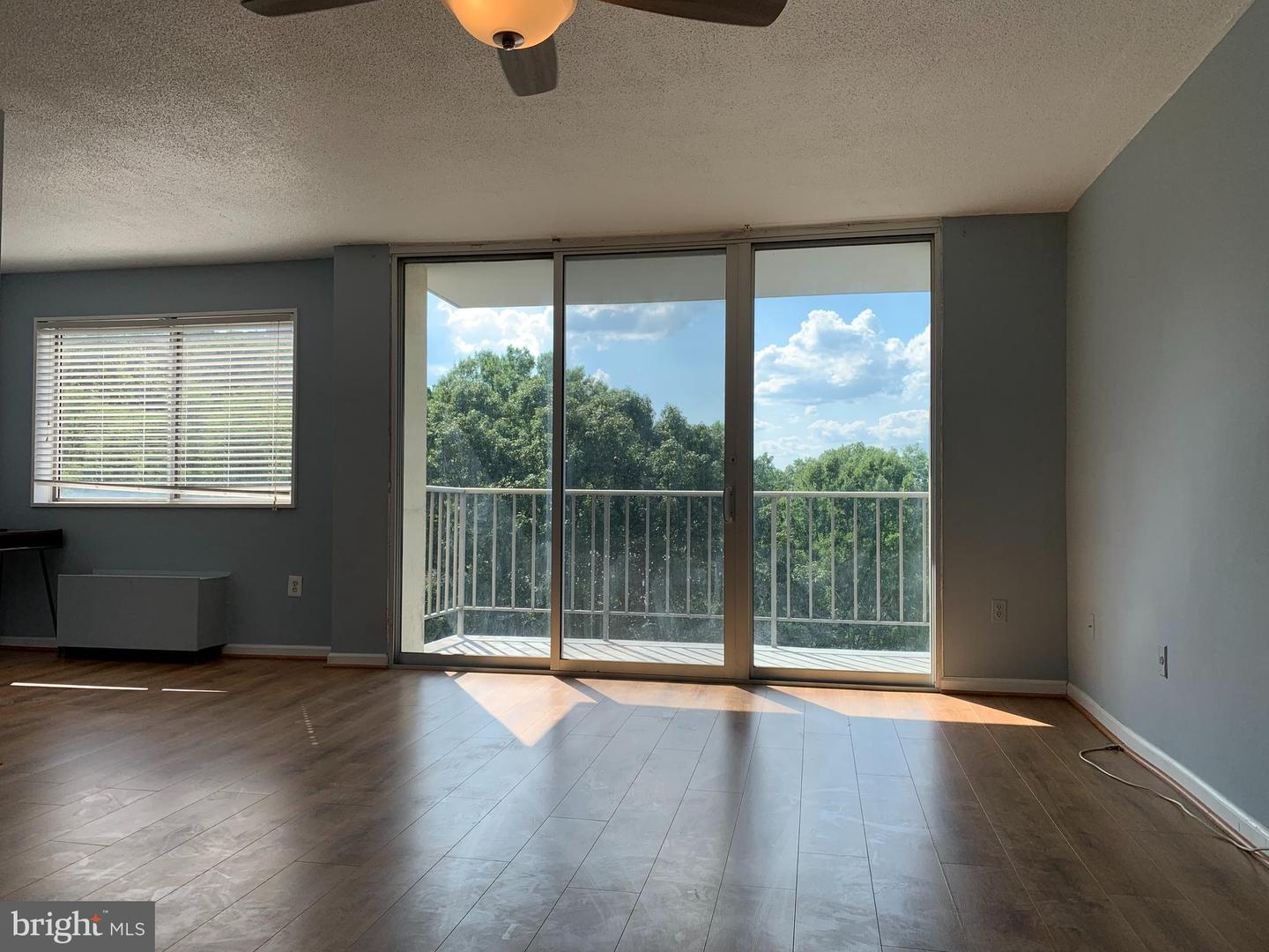 2059 Huntington Ave #808 Property Photo 25