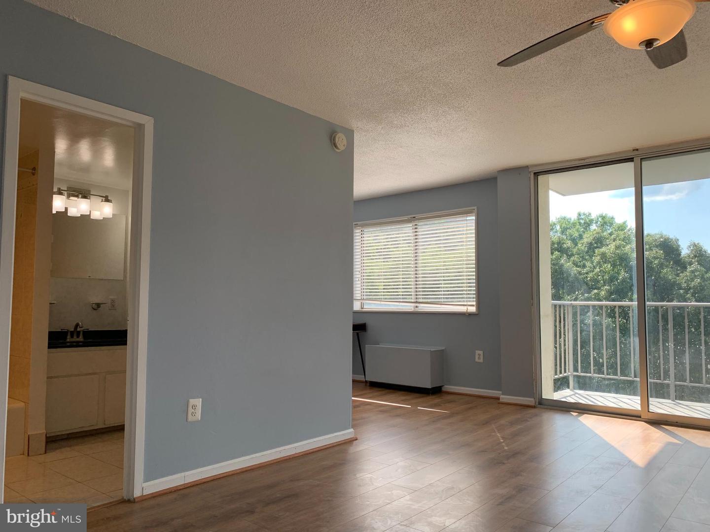 2059 Huntington Ave #808 Property Photo 26