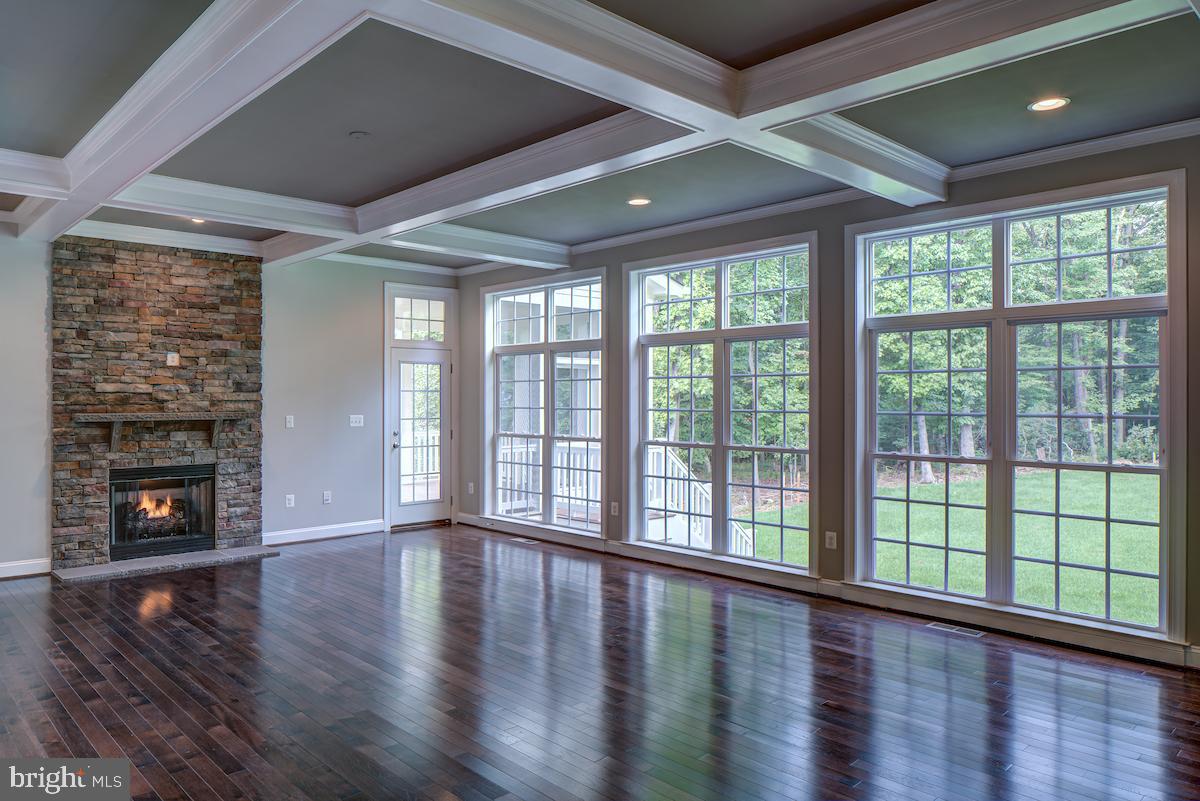 4610 Fairfax Manor Ct Property Photo 3