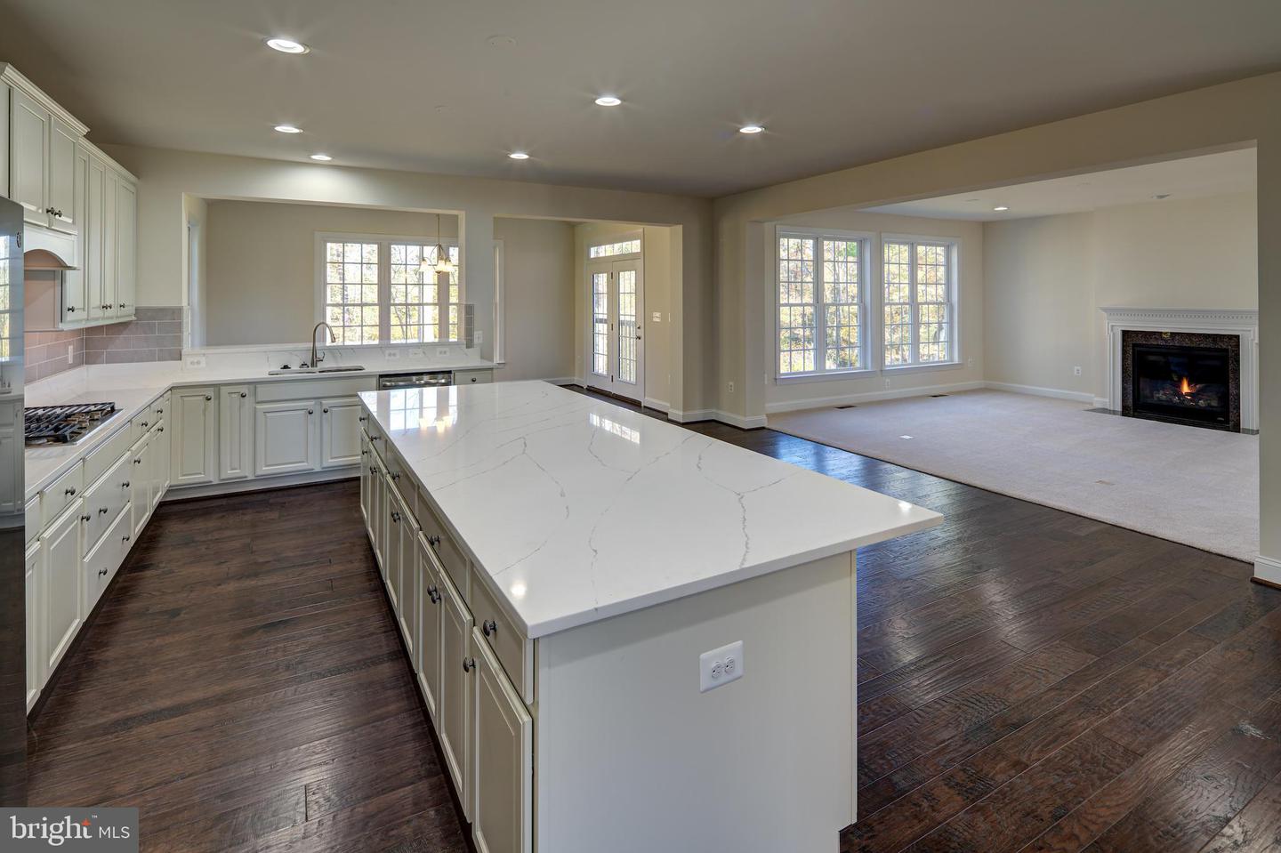 4610 Fairfax Manor Ct Property Photo 20