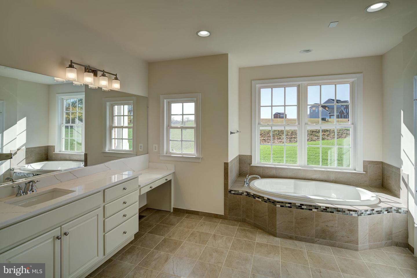 4610 Fairfax Manor Ct Property Photo 24