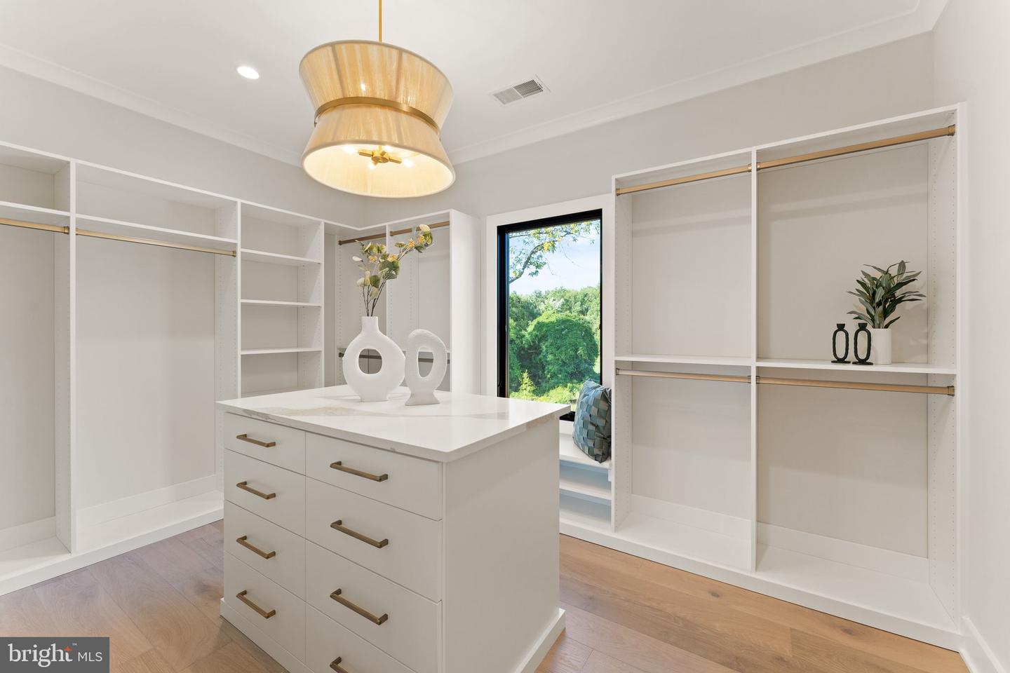 1710 Dalewood Place Property Photo 35