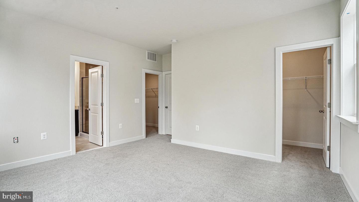 10568 Red Oak St Property Photo 6