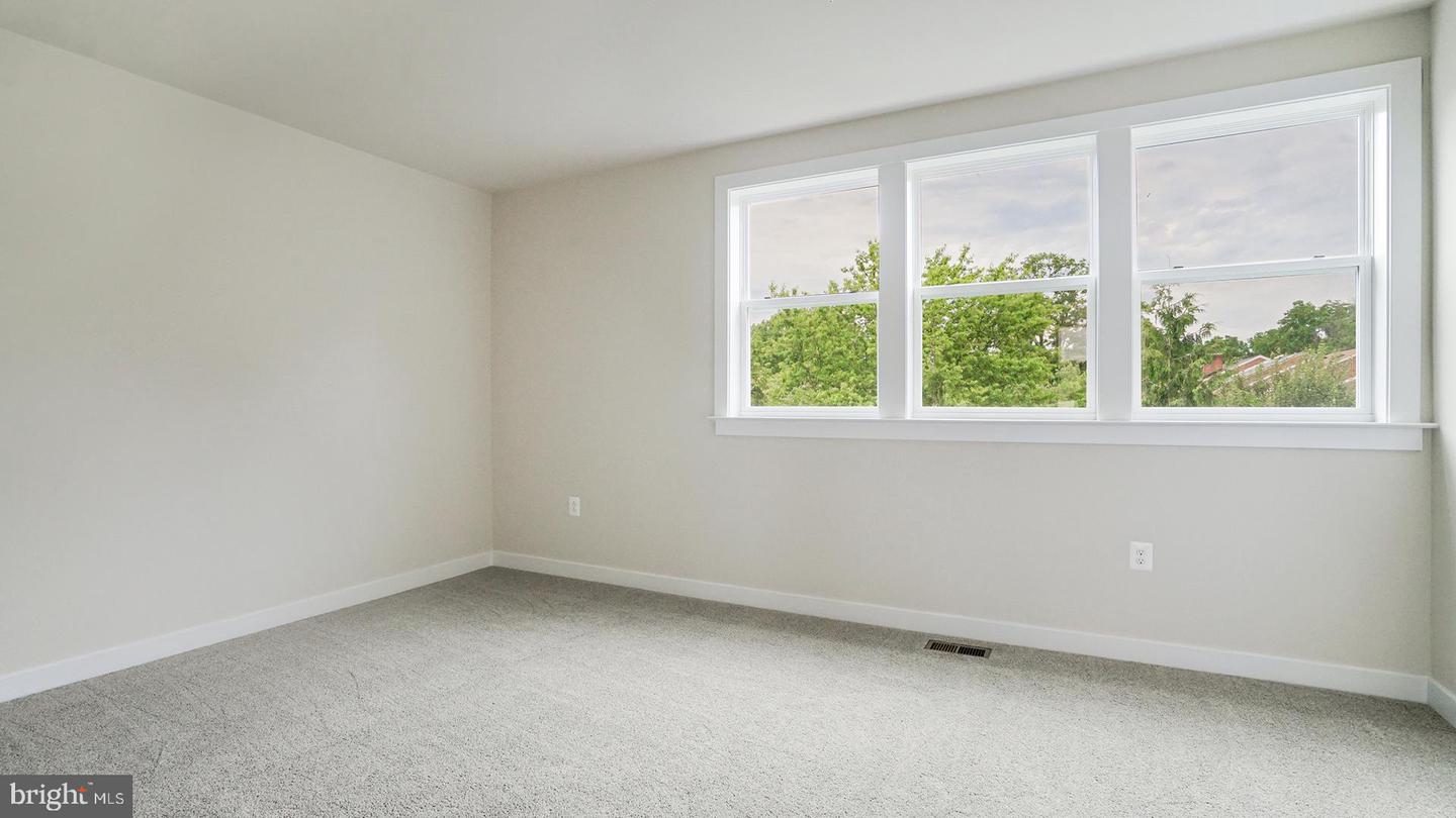 10568 Red Oak St Property Photo 10