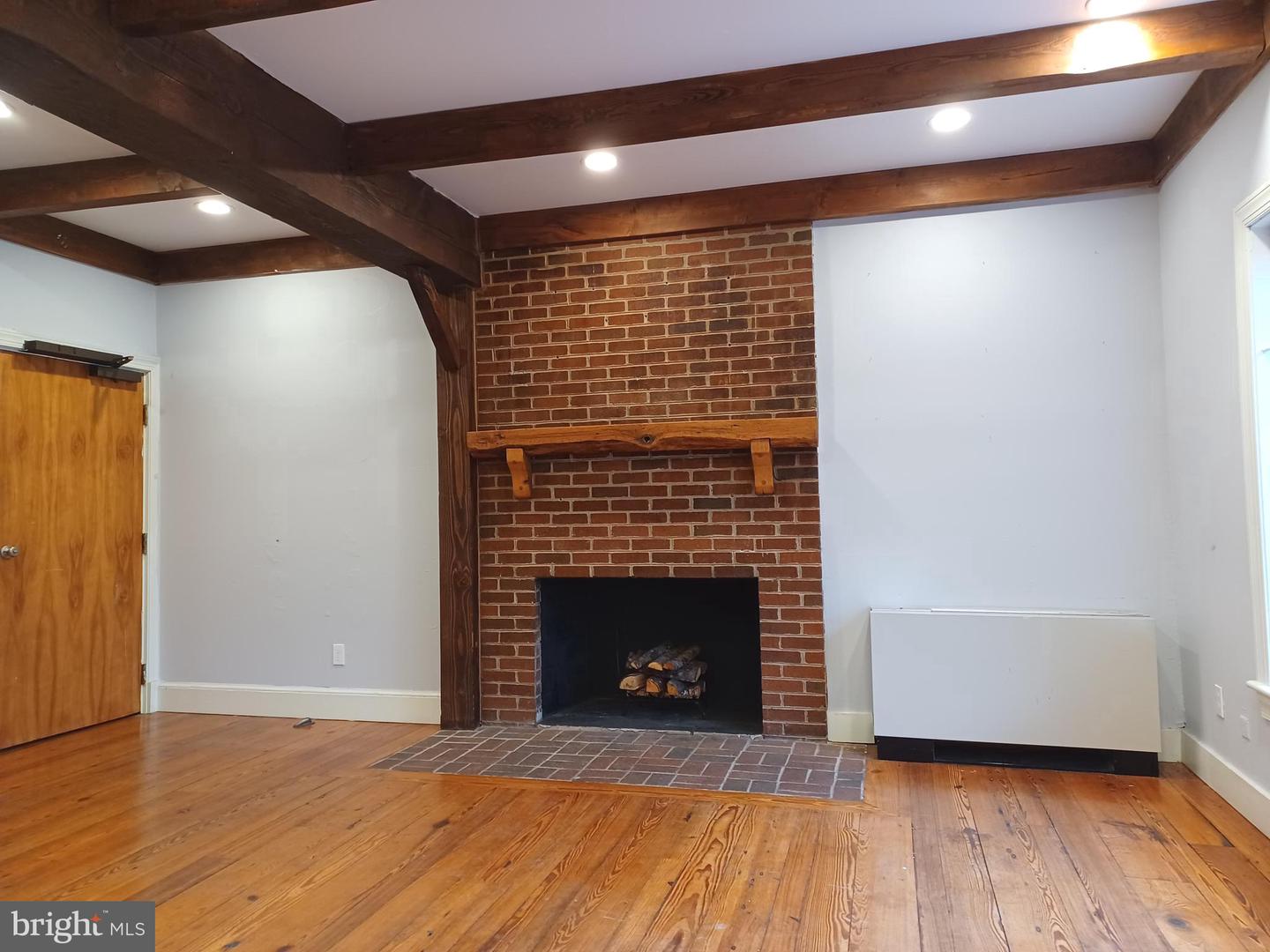 752 Walker Rd #b-1 Property Photo 8