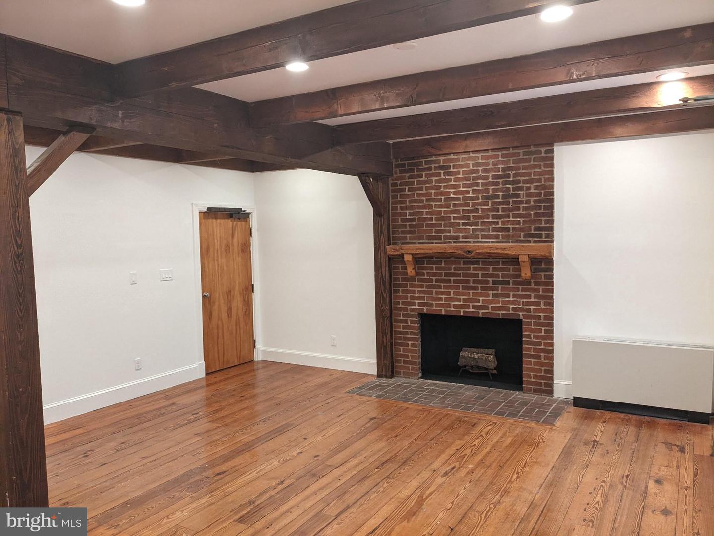 752 Walker Rd #b-1 Property Photo 9
