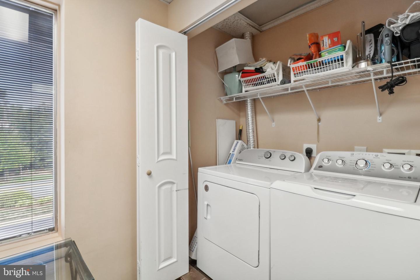 2235 Cedar Ln #201 Property Photo 18