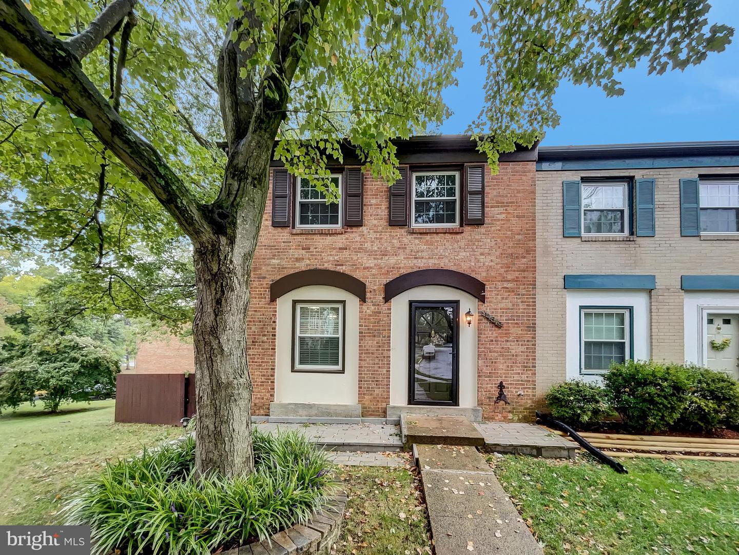 14849 Leicester Ct Property Photo 9