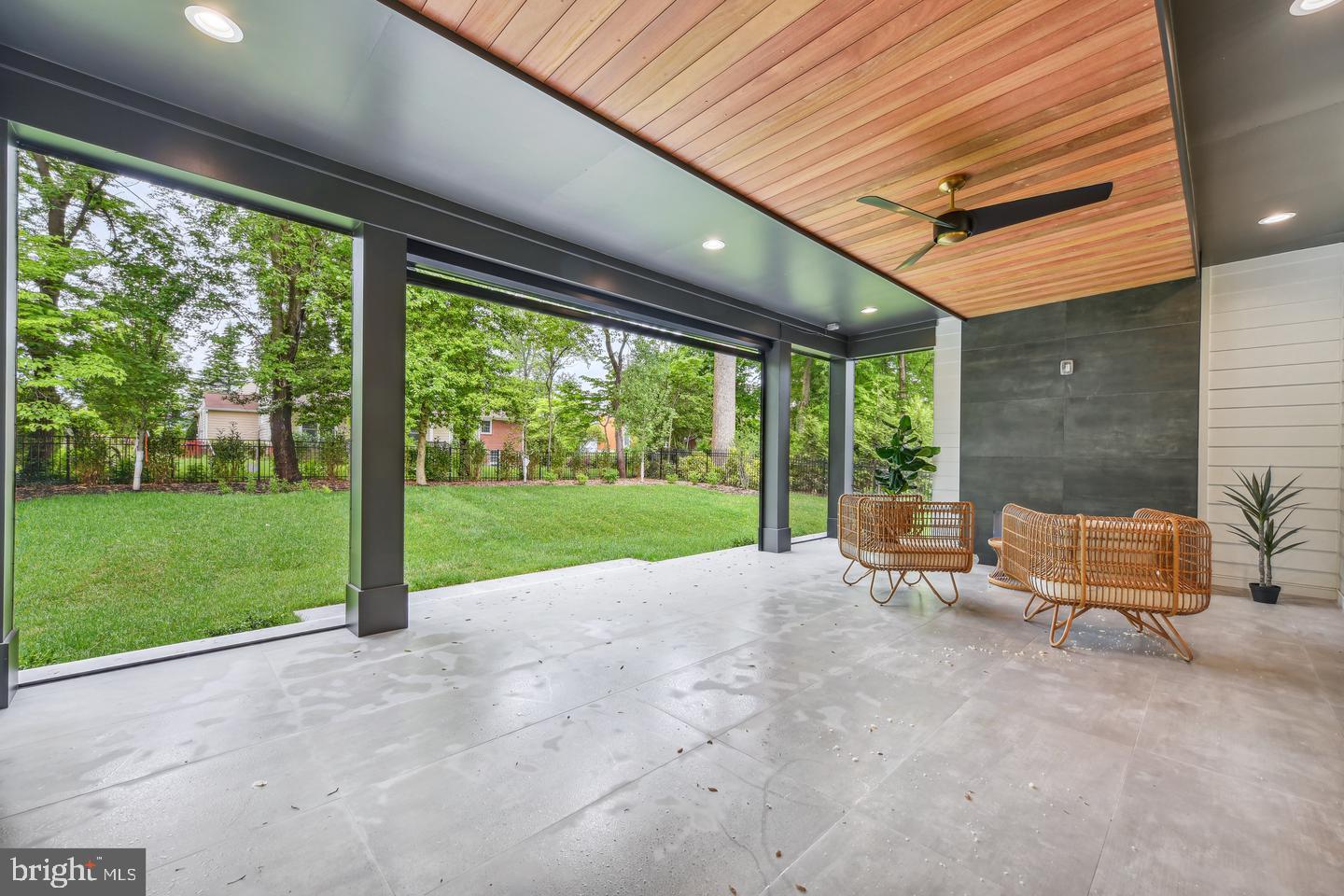 1519 Spring Vale Ave Property Photo 16
