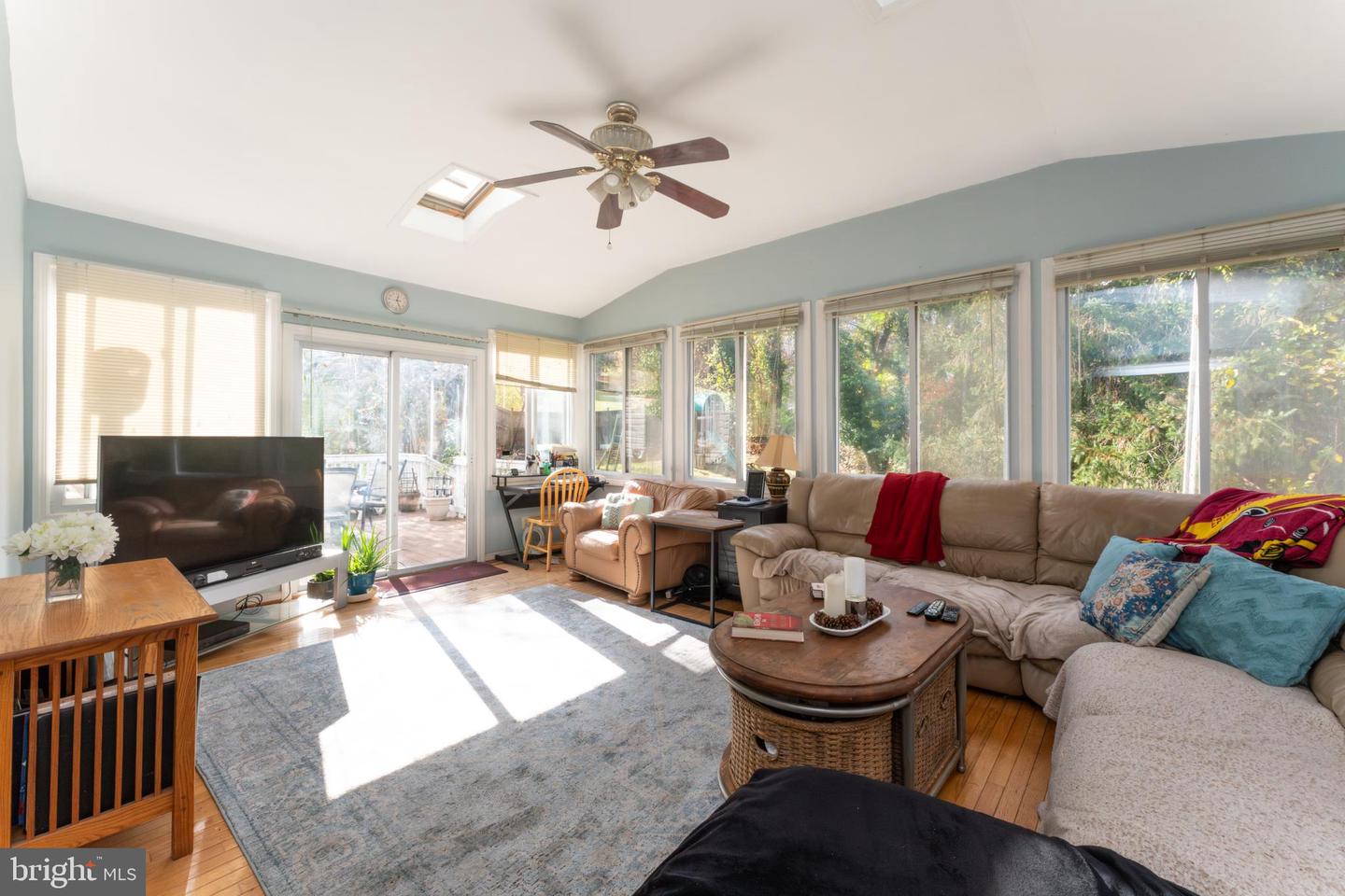 9723 Counsellor Dr Property Photo 11