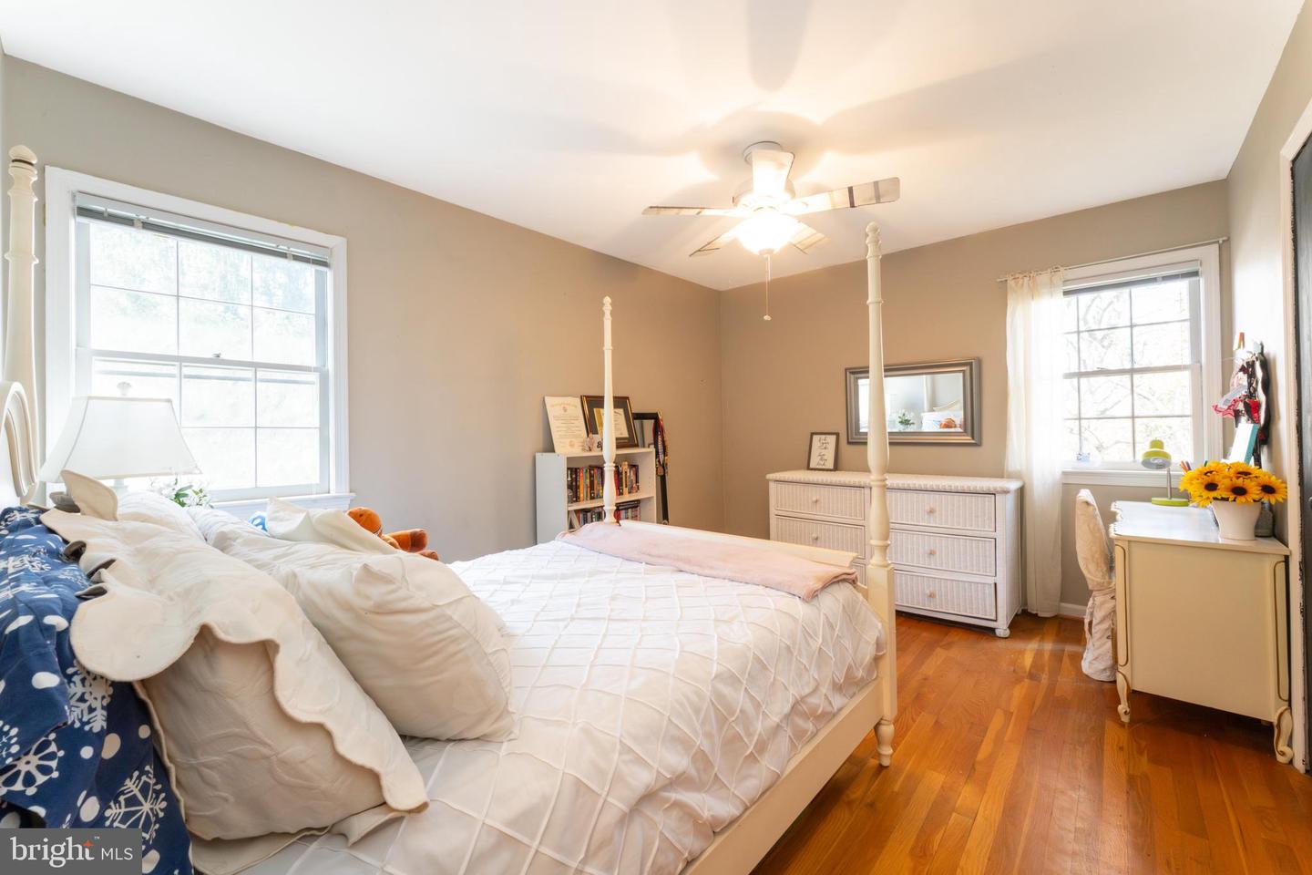 9723 Counsellor Dr Property Photo 16