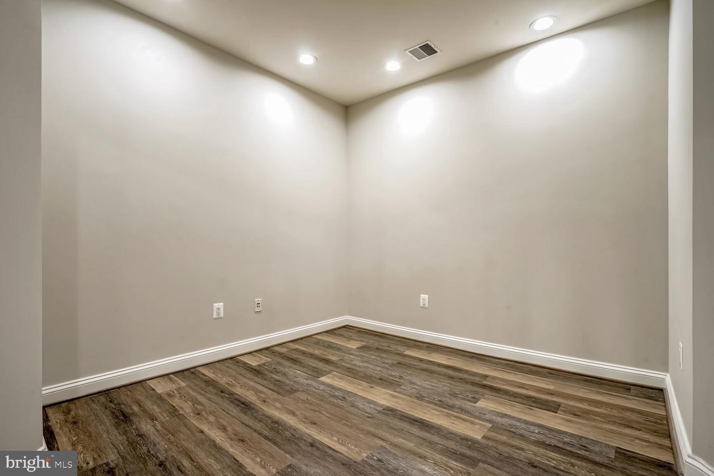 1781 Chain Bridge Rd #307 Property Photo 4