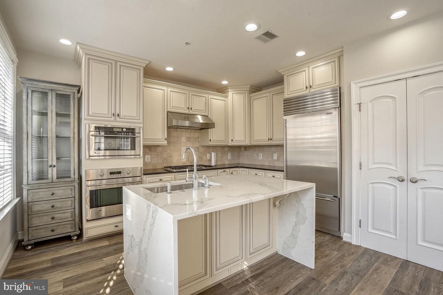1781 Chain Bridge Rd #307 Property Photo 14
