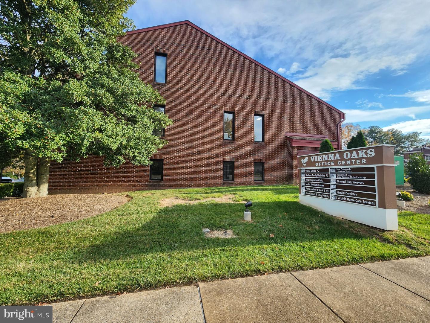 2571 Chain Bridge Rd #a Property Photo 4