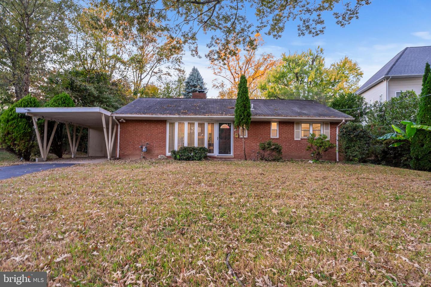 7406 Axton St Property Photo 48
